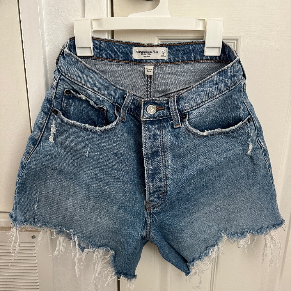 Abercrombie & Fitch The Dad Short High Rise Shorts